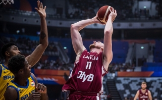 "Braliukų" latvių pasaka tęsiasi: brazilus nubloškę čempionato debiutantai žengė į ketvirtfinalį